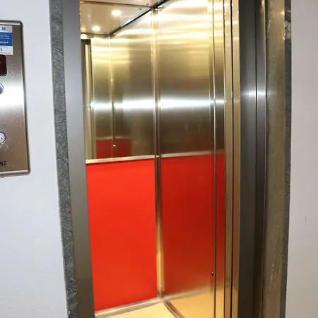 Ir Panoramic アパート